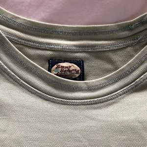 Men’s Large Tommy B thick tee